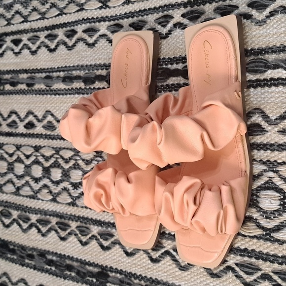 NEW SAM EDELMAN CIRCUS COLLECTION SQUARE TOE SANDAL SIZE 6 - Picture 3 of 7